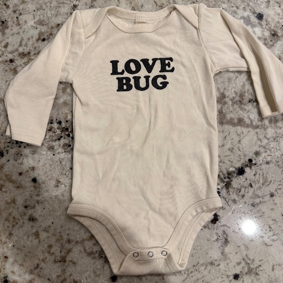 *GENTLY WORN* Tenth & Pine 6-12 M Soft Onesie - Picture 1 of 3